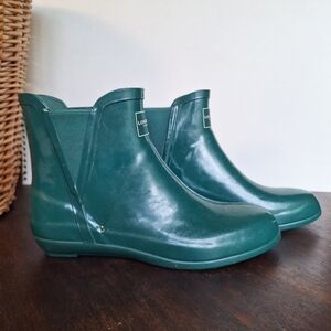 Loeffler Randall London Fog Green Women Rain Boots Size 10 Very Good Condition